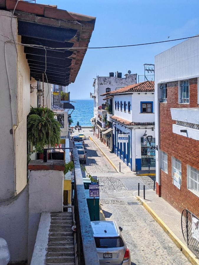 Chanclas Hostel Vallarta Пуэрто-Вальярта Экстерьер фото